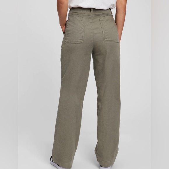 Loose khakis with washwell SIZE 0 - Picture 2 of 3